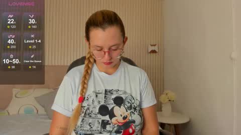 ANTARA REY online show from October 10, 12:15 pm