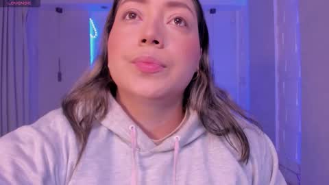 Heidy online show from October 30, 3:19 am