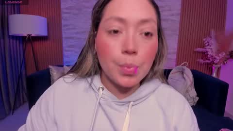 Heidy online show from November 5, 3:17 am