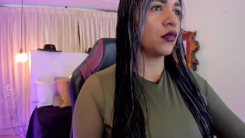              online show from October 10, 4:50 pm