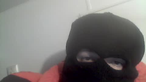 Snapshot of heisenbud420 chatting on June 20, 8:11 pm heisenbud420 online show from June 20, 8:11 pm