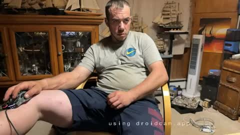 Snapshot of heisherrmann chatting on May 5, 4:42 am xxScubaStevexx online show from May 5, 4:42 am