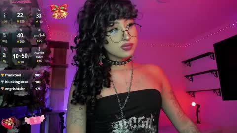 Snapshot of heka_prudence chatting on April 9, 6:19 am Heka Prudence online show from April 9, 6:19 am