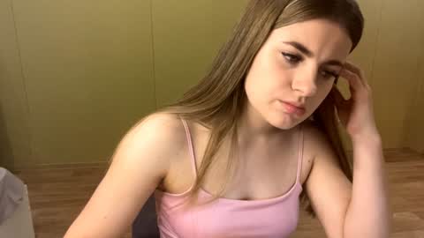 Cia   online show from November 10, 8:30 pm