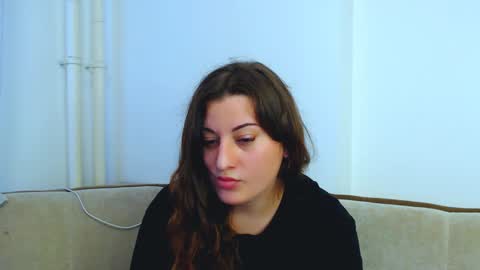 helen_adams_ online show from January 9, 10:52 am