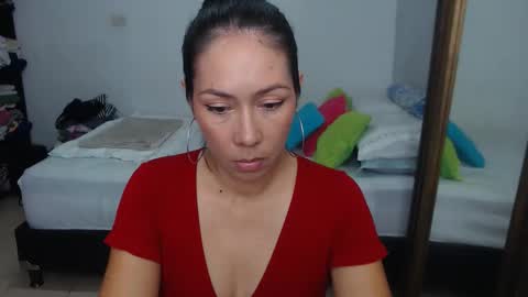 Helen online show from February 2, 7:45 pm