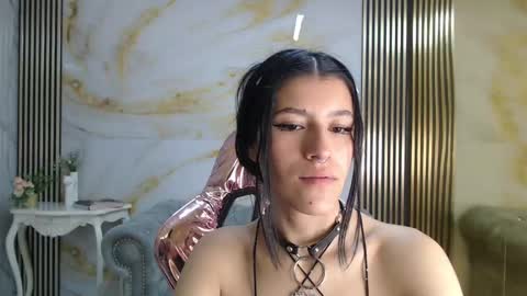 Snapshot of helena1_s chatting on October 6, 8:06 pm helena1_s online show from October 6, 8:06 pm