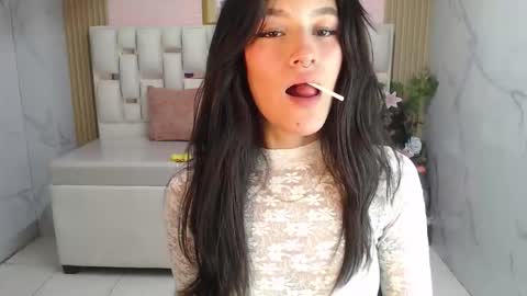 Snapshot of helena1_s chatting on October 17, 8:44 pm helena1_s online show from October 17, 8:44 pm