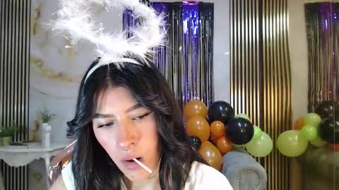 Snapshot of helena1_s chatting on October 30, 8:31 pm helena1_s online show from October 30, 8:31 pm