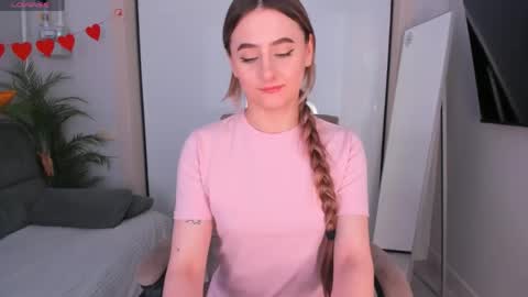 Helen online show from April 26, 3:10 pm