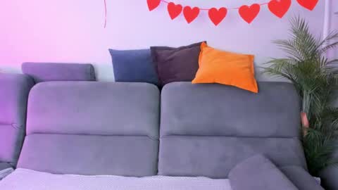 Helen online show from June 3, 4:12 pm