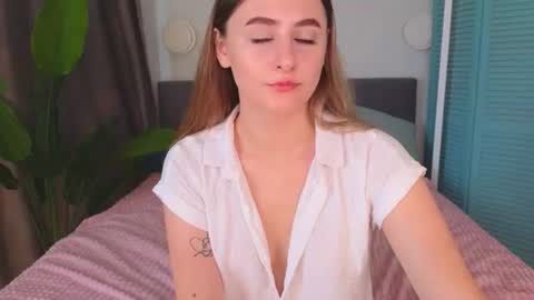 Helen online show from August 6, 11:12 am