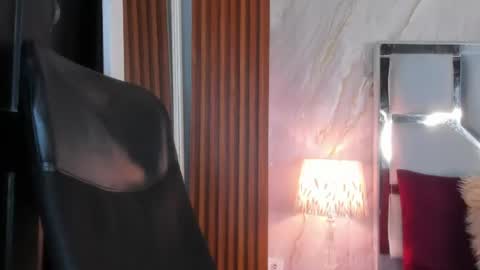 Helena Santos  online show from July 13, 10:51 am