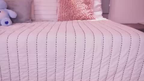 helena_whaite online show from August 5, 1:36 pm