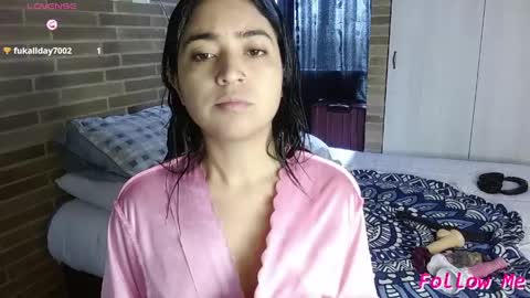 Snapshot of helenacyruss666 chatting on April 5, 1:19 pm Only 18 cyrus online show from April 5, 1:19 pm