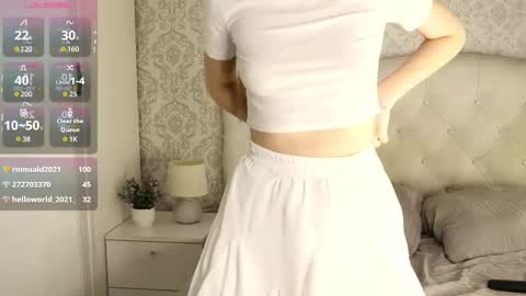 Sarah  here Help to make 100 thumbs up  online show from February 19, 10:20 pm