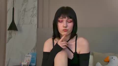 Snapshot of helencouls chatting on October 23, 6:06 pm Helen online show from October 23, 6:06 pm