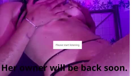 Snapshot of helenjoness_ chatting on October 8, 11:19 am    online show from October 8, 11:19 am