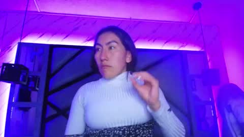 Snapshot of helenjoness_ chatting on October 30, 12:39 pm    online show from October 30, 12:39 pm