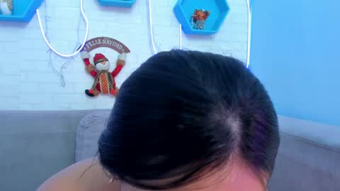    online show from December 11, 5:48 pm