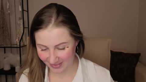 Helen online show from December 22, 8:00 am