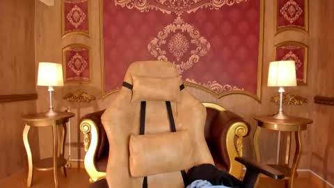 Snapshot of helenstanfordd chatting on October 4, 11:52 am Helen or Hells online show from October 4, 11:52 am