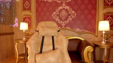 Snapshot of helenstanfordd chatting on October 13, 12:16 pm Helen or Hells online show from October 13, 12:16 pm