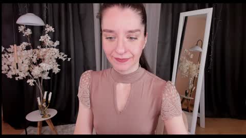 Snapshot of helentasty_ chatting on January 27, 2:53 am Helen online show from January 27, 2:53 am