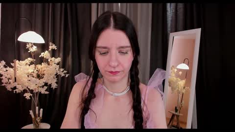 Snapshot of helentasty_ chatting on February 1, 7:15 am Helen online show from February 1, 7:15 am