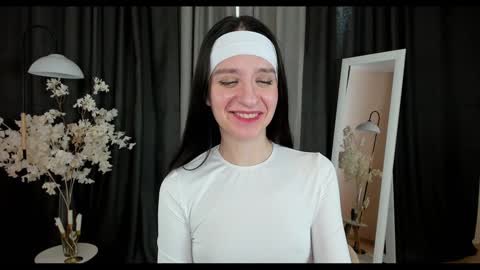 Snapshot of helentasty_ chatting on February 2, 6:26 am Helen online show from February 2, 6:26 am
