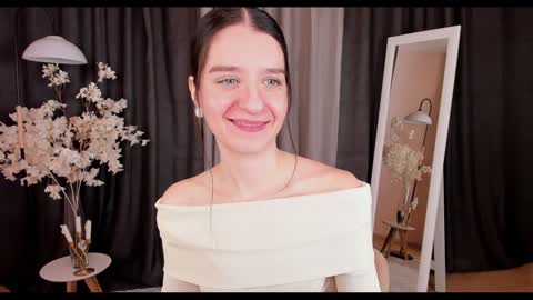 Snapshot of helentasty_ chatting on February 6, 2:55 am Helen online show from February 6, 2:55 am