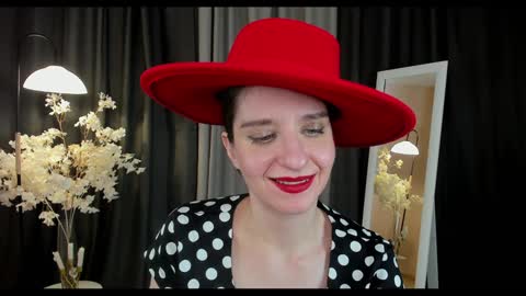 Snapshot of helentasty_ chatting on February 7, 9:26 am Helen online show from February 7, 9:26 am