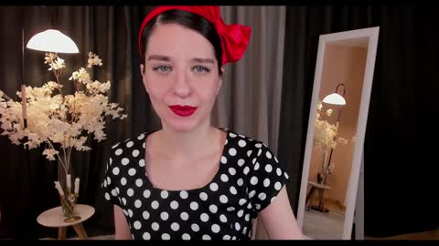 Snapshot of helentasty_ chatting on February 9, 3:11 am Helen online show from February 9, 3:11 am