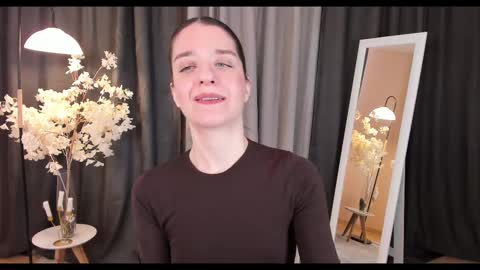 Snapshot of helentasty_ chatting on March 1, 2:37 am Helen online show from March 1, 2:37 am