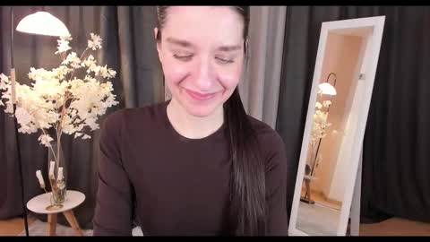 Snapshot of helentasty_ chatting on March 1, 5:42 am Helen online show from March 1, 5:42 am