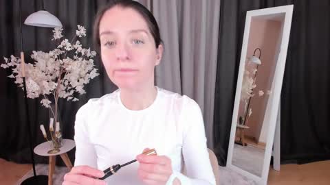 Snapshot of helentasty_ chatting on March 4, 4:06 am Helen online show from March 4, 4:06 am