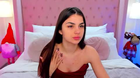 Snapshot of helentiny chatting on December 15, 6:28 am Helen online show from December 15, 6:28 am