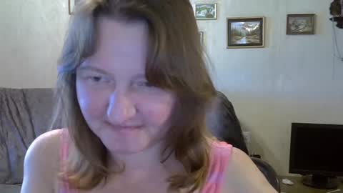 Snapshot of helgacharming chatting on June 25, 5:12 am helgacharming online show from June 25, 5:12 am