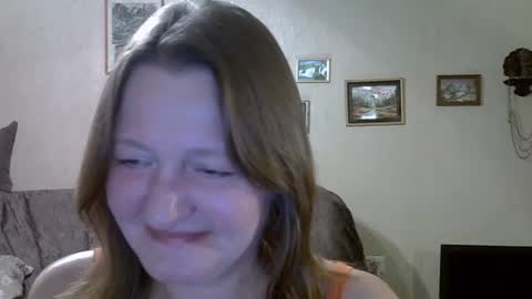 Snapshot of helgacharming chatting on July 26, 9:43 pm helgacharming online show from July 26, 9:43 pm