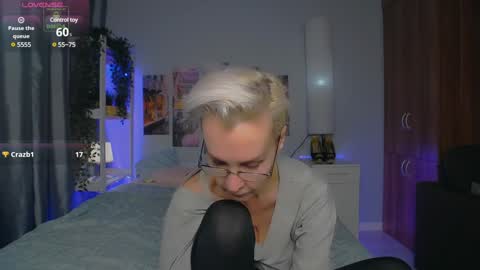 Helga online show from December 14, 5:58 pm