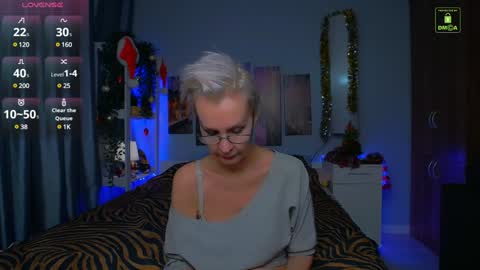 Helga online show from December 28, 10:44 pm