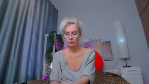 Helga online show from February 15, 10:44 am