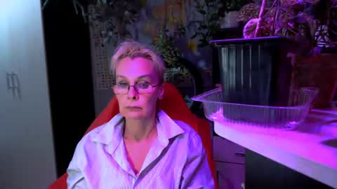 Helga online show from July 19, 9:40 pm