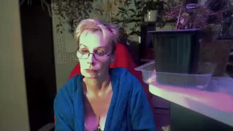 Helga online show from July 27, 6:15 pm