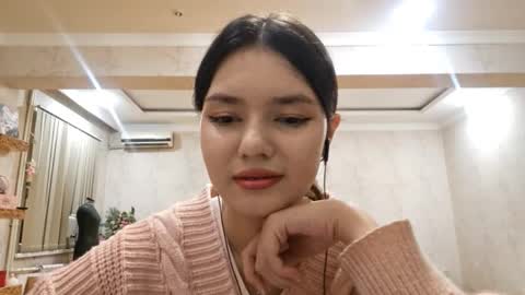 Alice online show from November 15, 3:52 pm