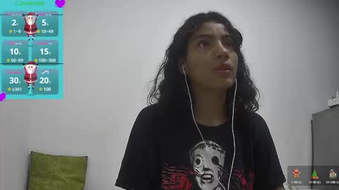 Snapshot of helia_n_amy chatting on December 25, 5:16 am Helia Transfem and Amy online show from December 25, 5:16 am