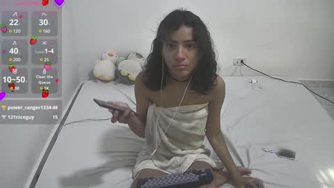 Snapshot of helia_n_amy chatting on January 6, 3:08 pm Helia Transfem and Amy online show from January 6, 3:08 pm