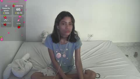 Snapshot of helia_n_amy chatting on January 16, 3:24 pm Helia Transfem and Amy online show from January 16, 3:24 pm