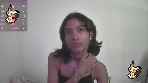 Snapshot of helia_n_amy chatting on January 23, 5:31 pm Helia Transfem and Amy online show from January 23, 5:31 pm