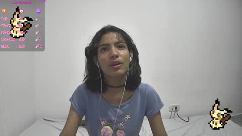 Snapshot of helia_n_amy chatting on January 29, 5:40 am Helia Transfem and Amy online show from January 29, 5:40 am